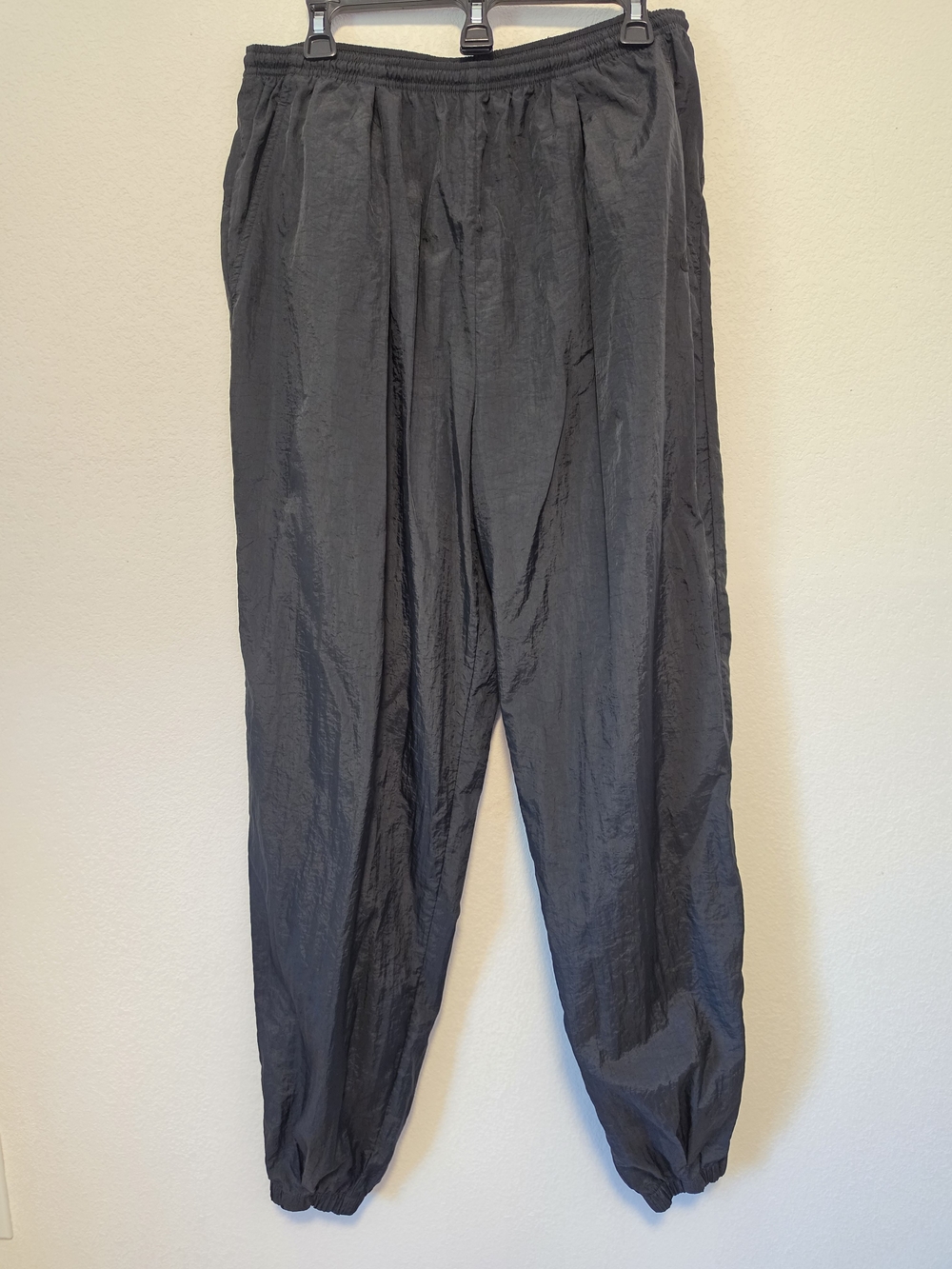 Nike Vintage Men's Nylon Black Elastic-Waist Casual Pants Partial Zip up Size XL